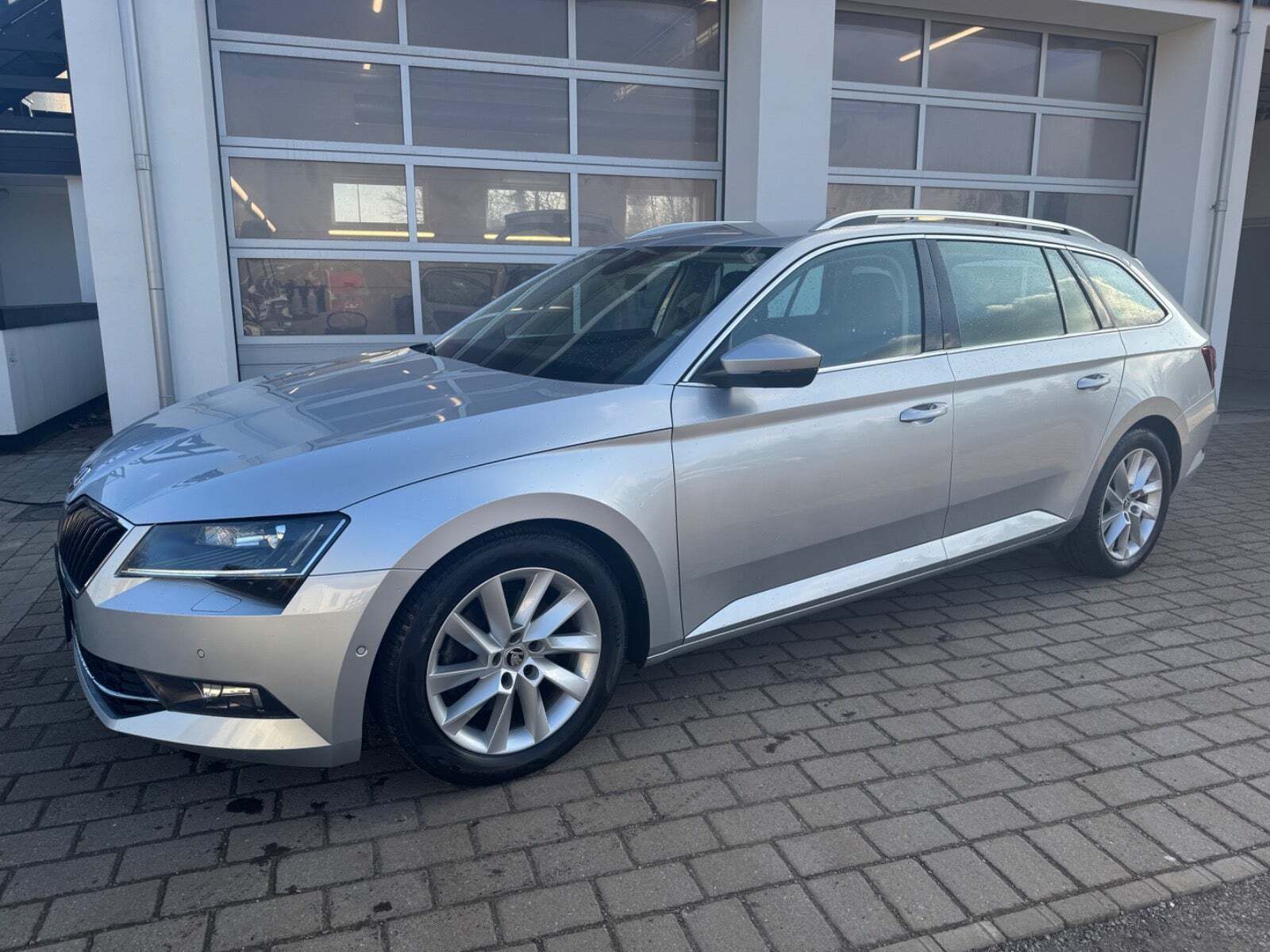 Skoda Superb 1,5 TSi 150 Business Executive Combi DSG