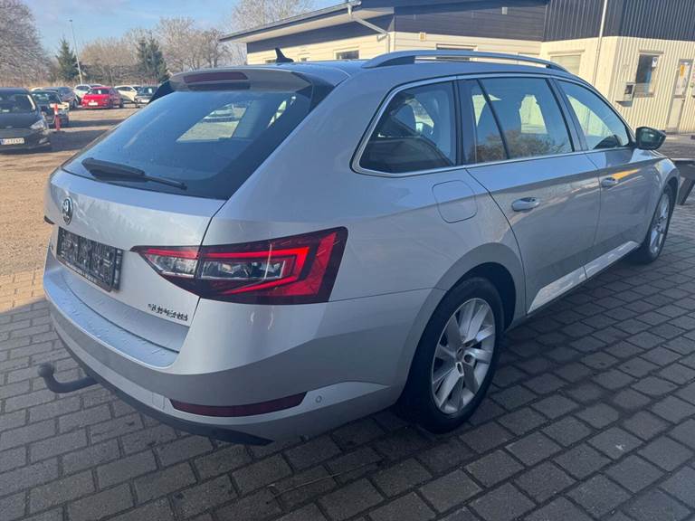 Skoda Superb 1,5 TSi 150 Business Executive Combi DSG
