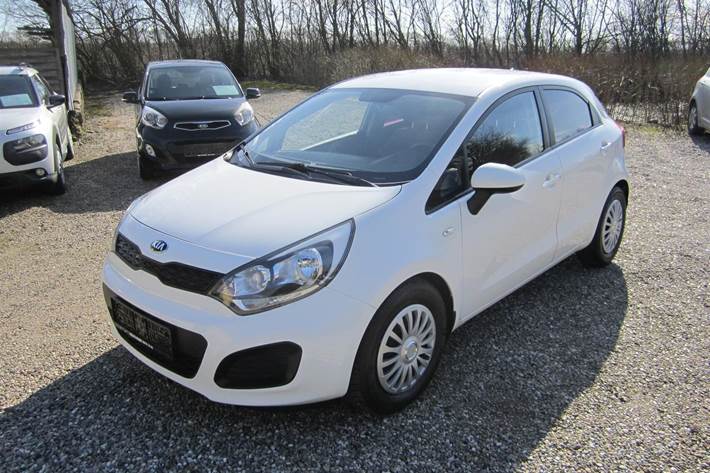 Hvid Kia Rio fra 2014