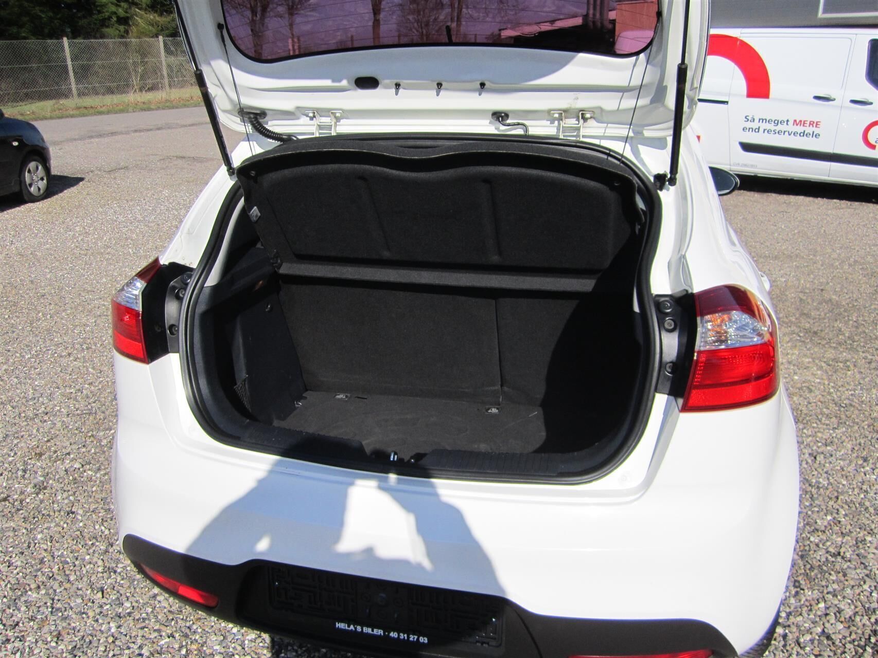 Hvid Kia Rio fra 2014