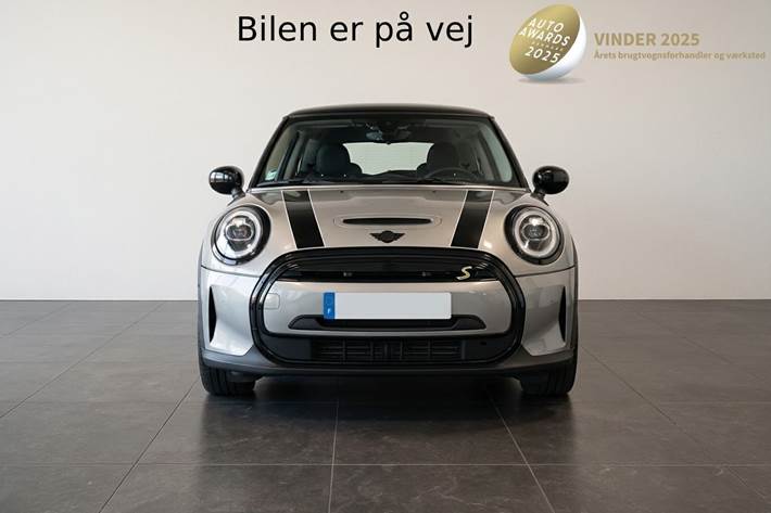 Grå Mini Cooper fra 2023