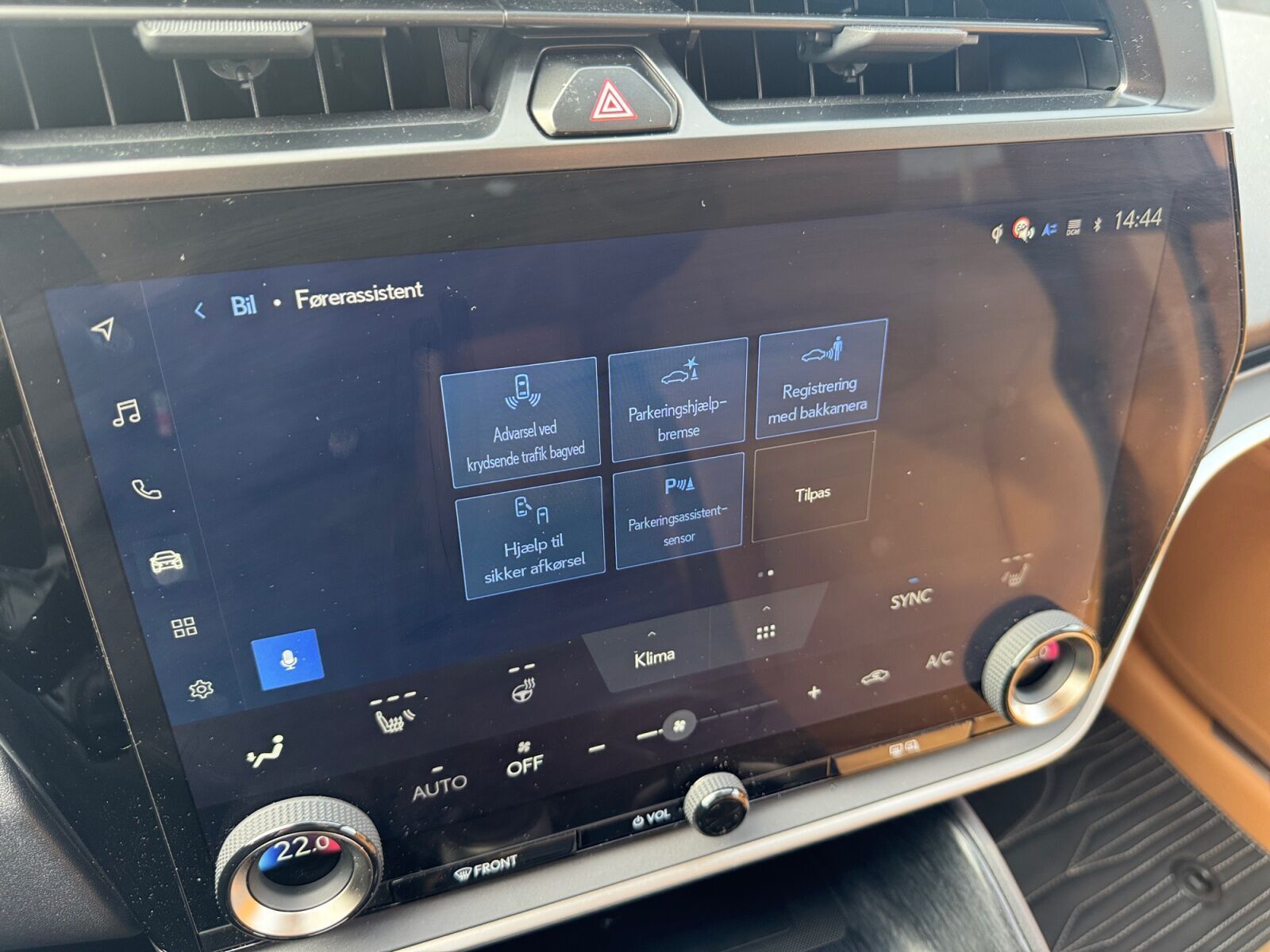 Sort Lexus RZ fra 2025