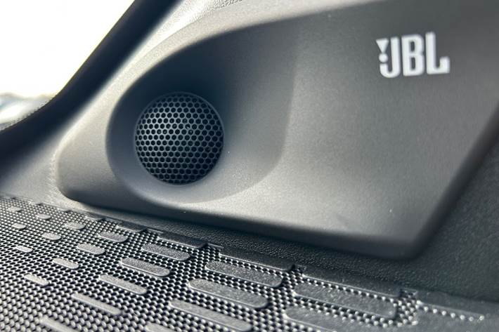 Sort Toyota BZ4X fra 2025