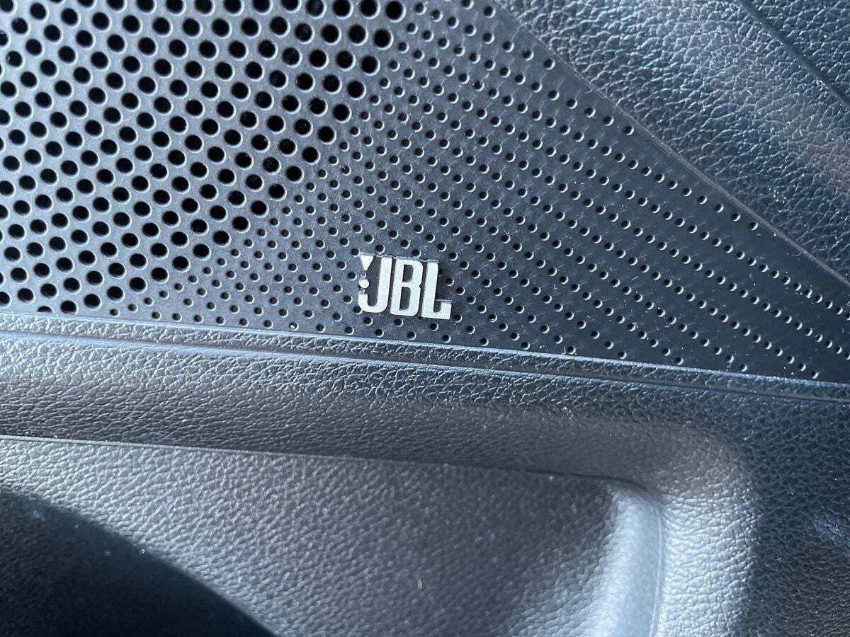 Gul Kia XCeed fra 2020