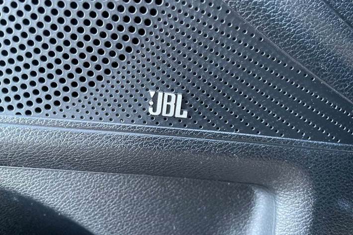 Gul Kia XCeed fra 2020