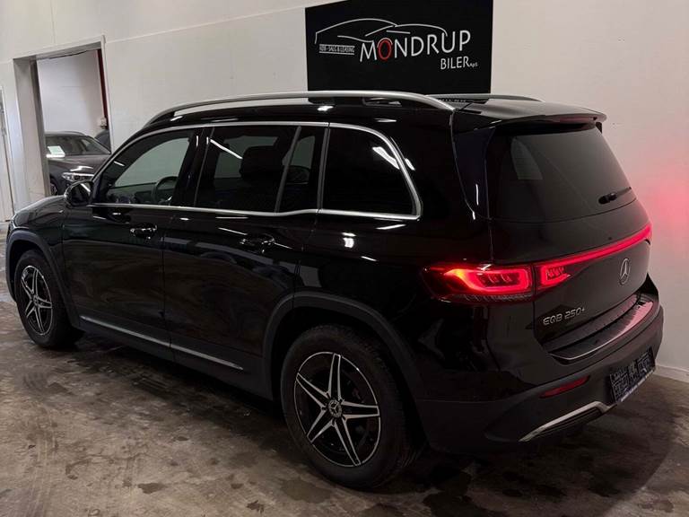 Mercedes EQB250+ AMG Line