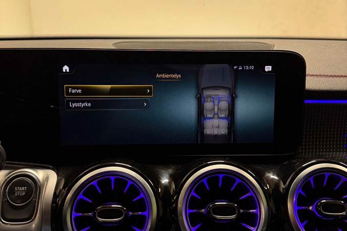 Sort Mercedes EQB250+ fra 2023