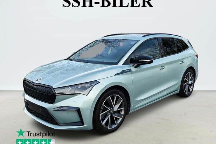 Grå Skoda Enyaq fra 2023 set udefra