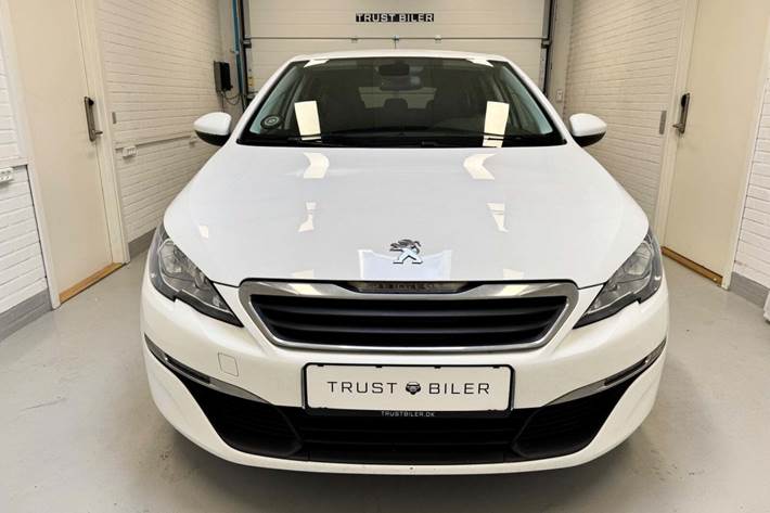Hvid Peugeot 308 fra 2015