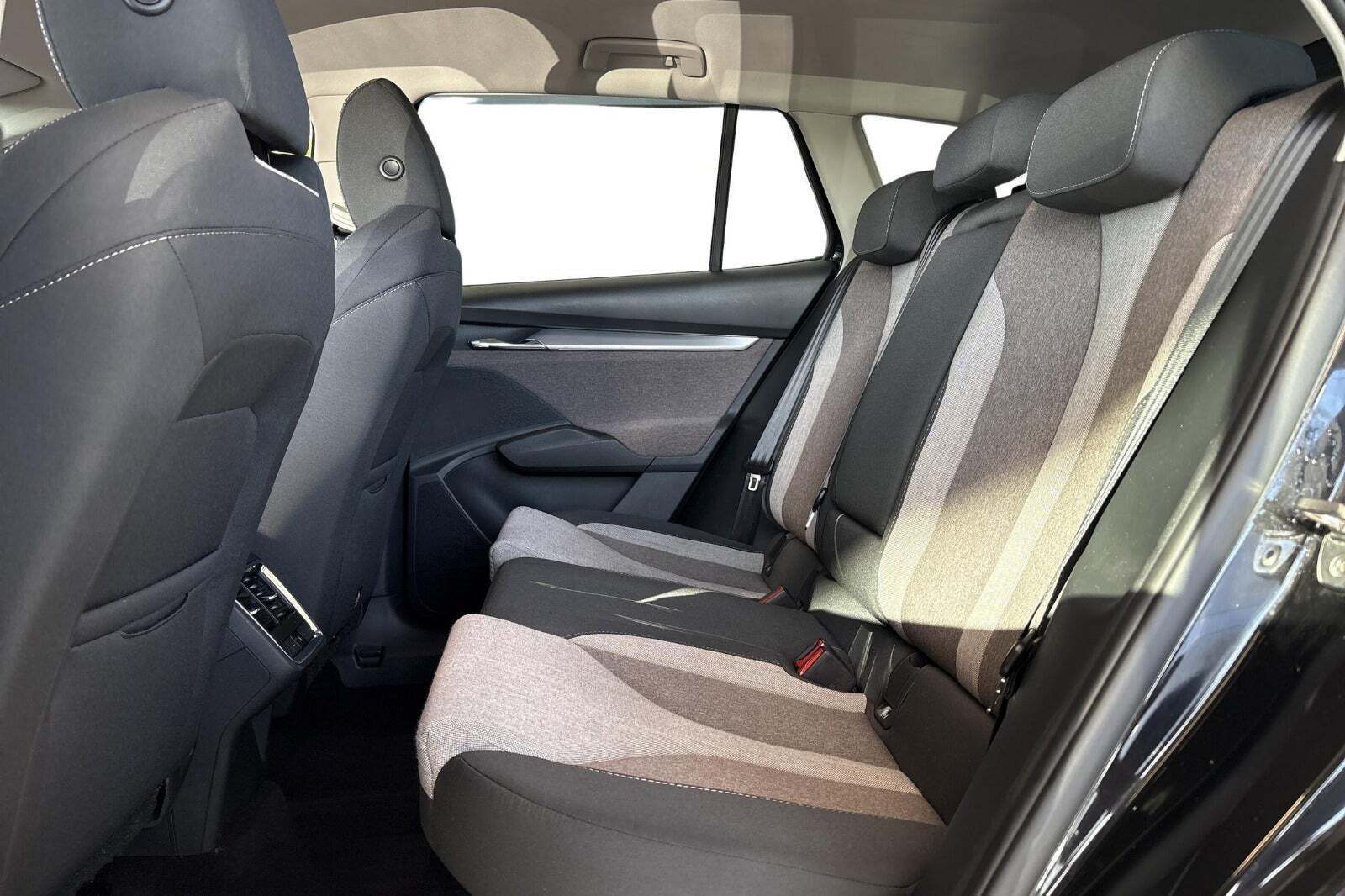 Sort Skoda Enyaq fra 2021