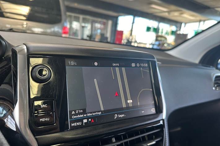 Grå Peugeot 208 fra 2019