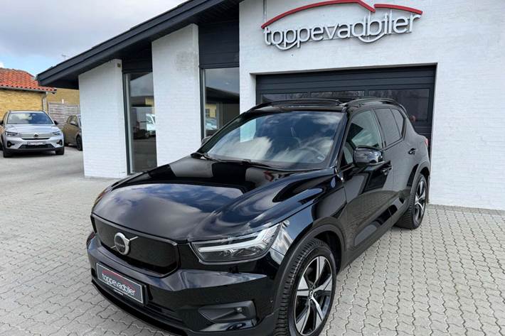 Sort Volvo XC40 fra 2022