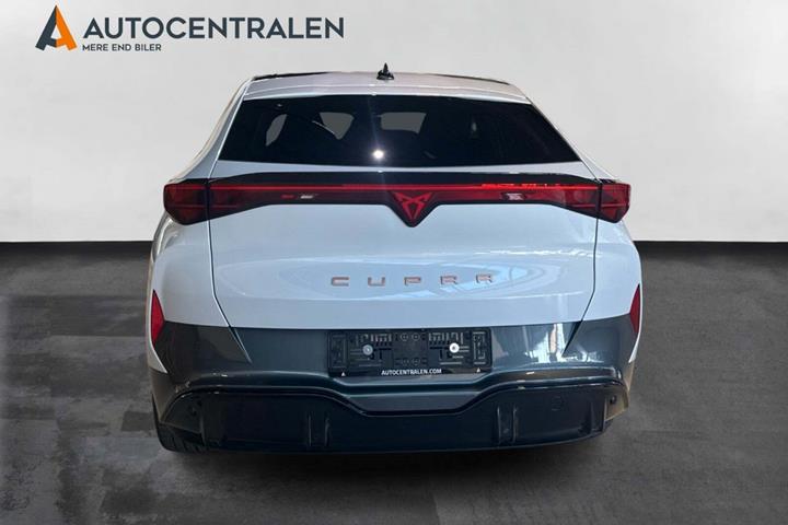 Hvid Cupra Tavascan fra 2025