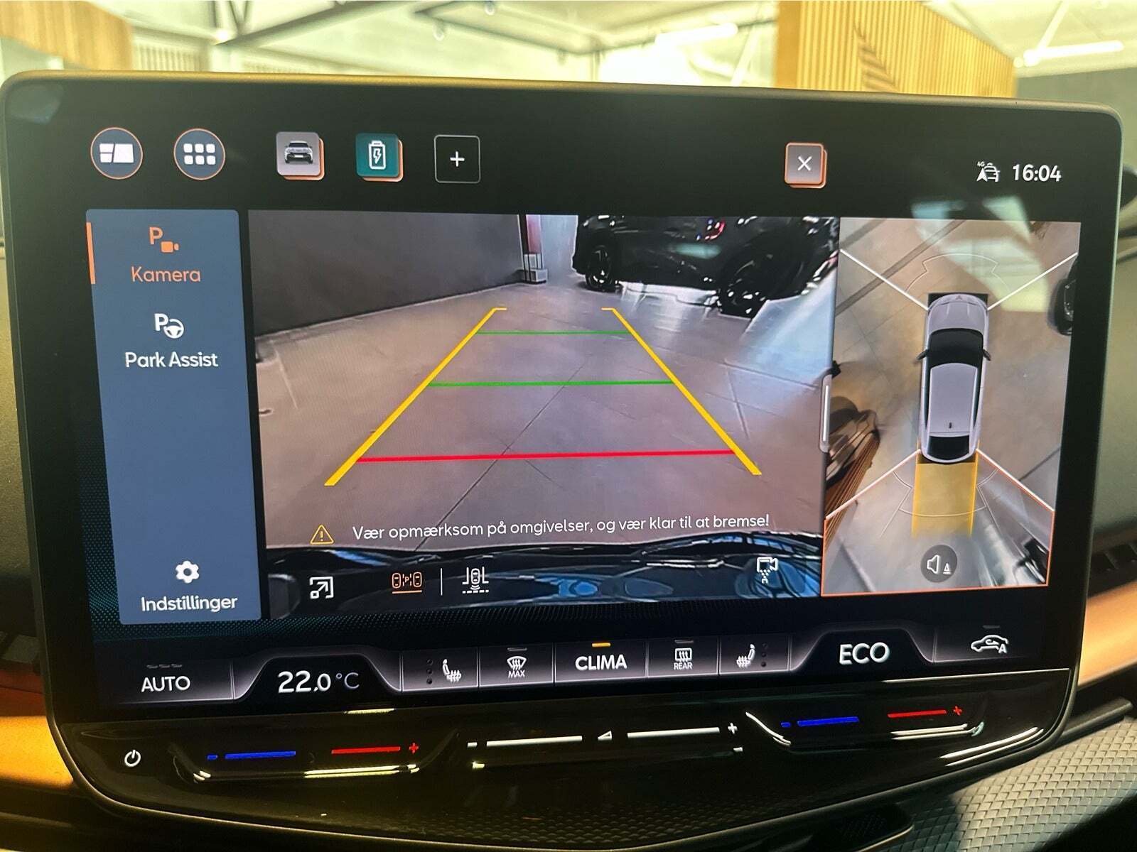 Hvid Cupra Tavascan fra 2025