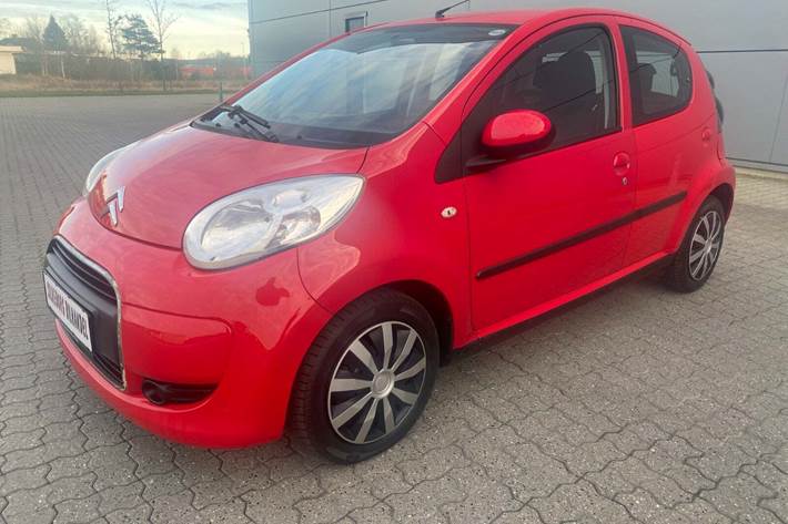 Rød Citroën C1 fra 2010