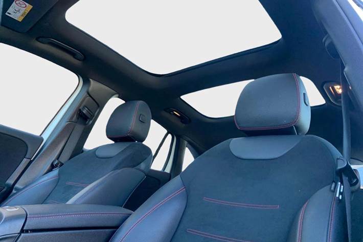 Hvid Mercedes EQA250+ fra 2023