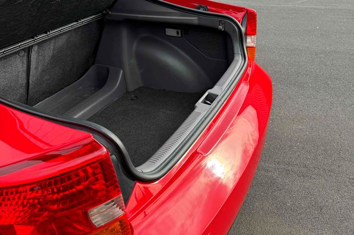 Rød Toyota Celica fra 2000