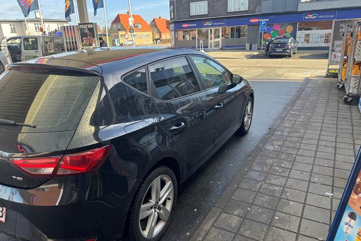 Sort Seat Leon fra 2014