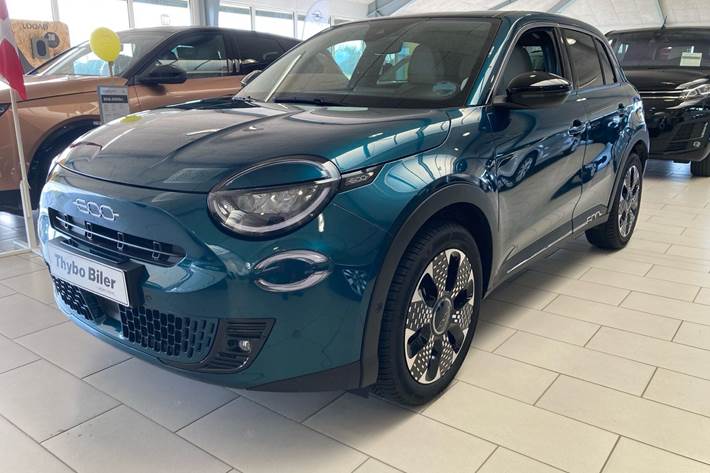 Blå Fiat 600e fra 2025