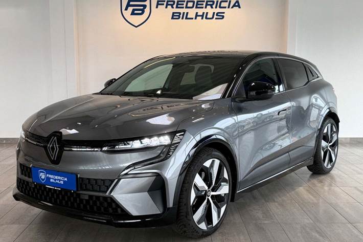 Grå Renault Megane E-Tech fra 2024 set udefra