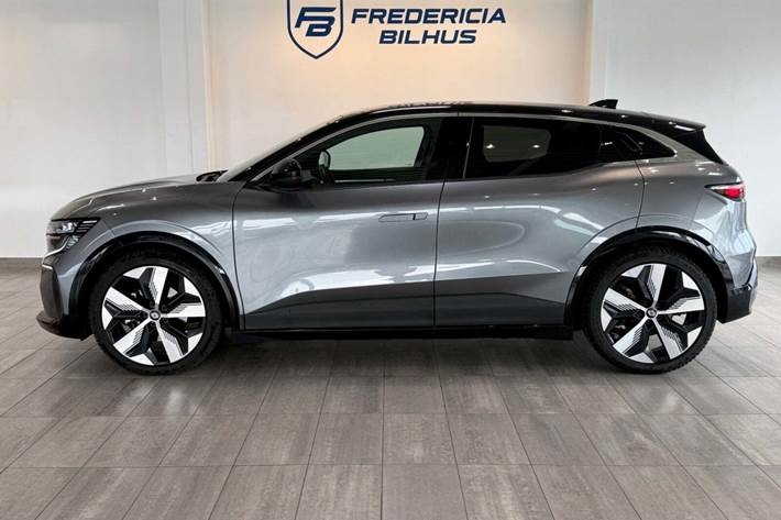 Grå Renault Megane E-Tech fra 2024