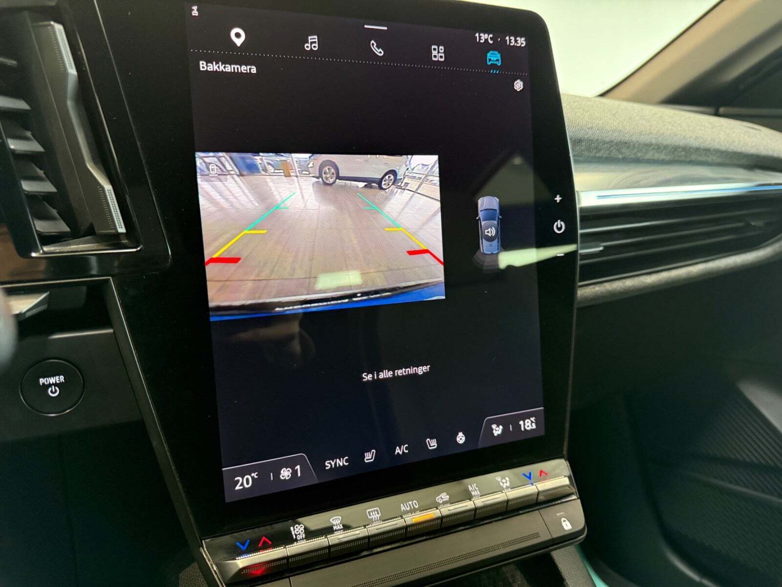 Grå Renault Megane E-Tech fra 2024