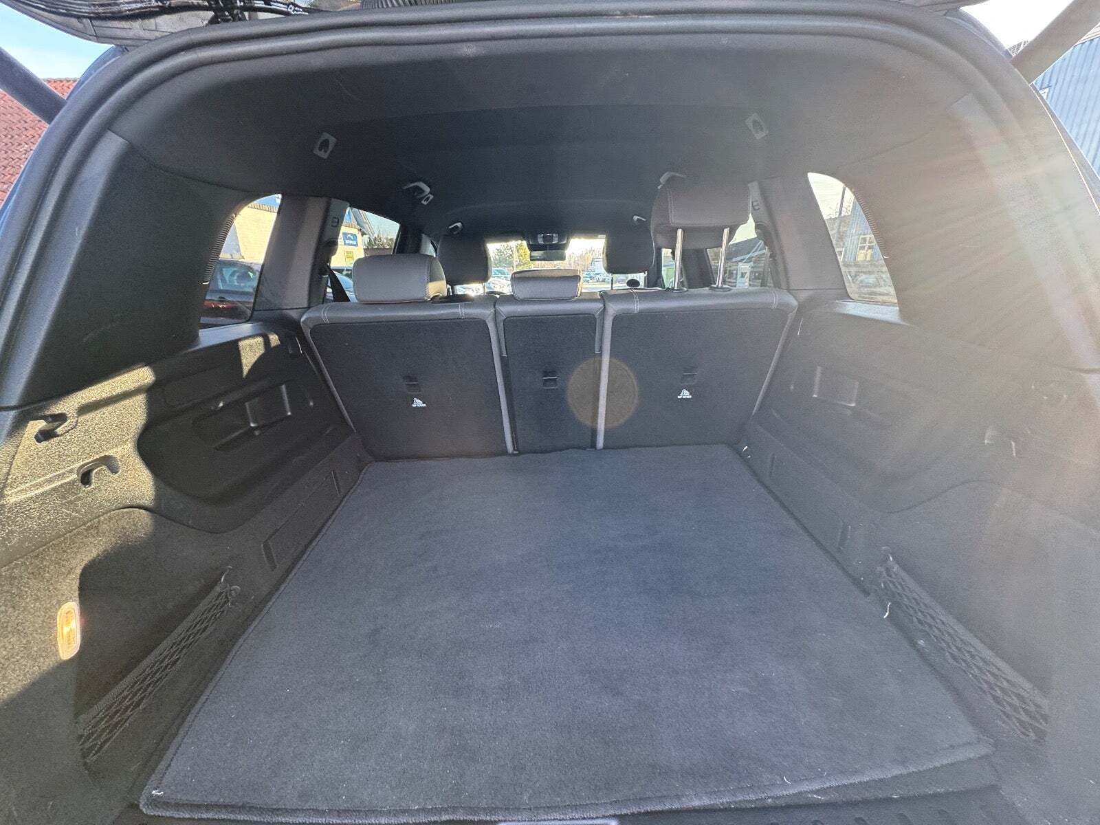 Mercedes EQB250 Electric Art