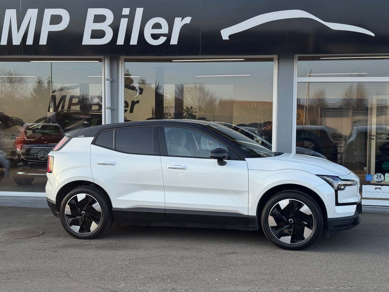 Volvo EX30 Extended Range Ultra