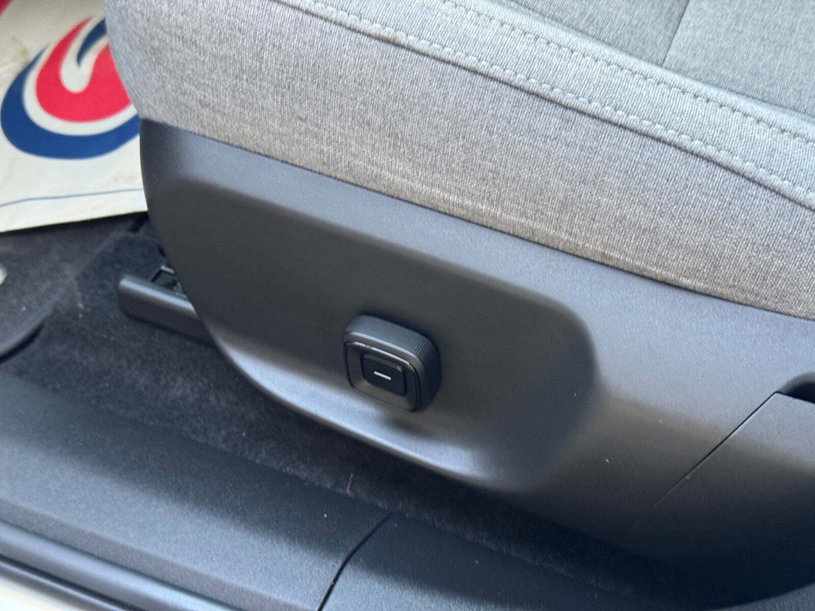 Hvid Volvo EX30 fra 2024