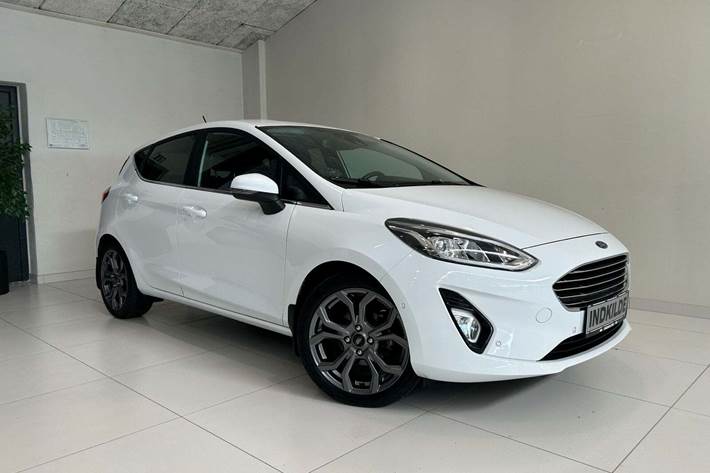 Hvid Ford Fiesta fra 2020