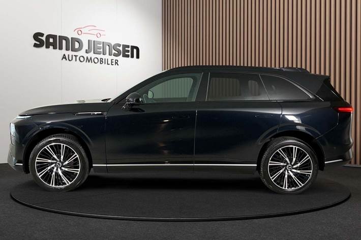 Sort Xpeng G9 fra 2024