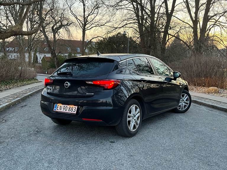 Opel Astra 1,0 Turbo Enjoy 105HK 5d