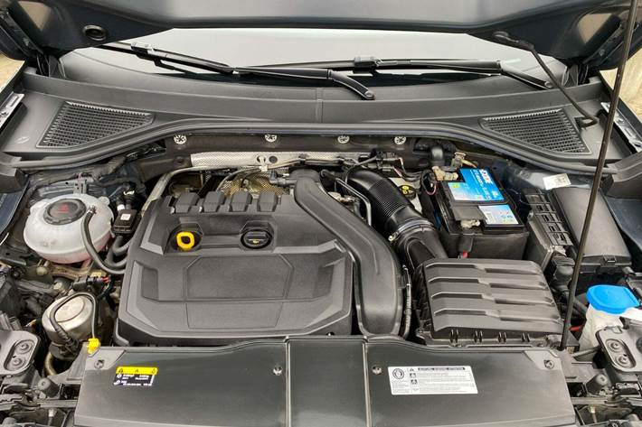 Grå VW T-Roc fra 2020