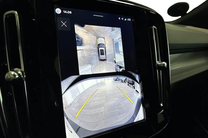 Blå Volvo EX40 fra 2026