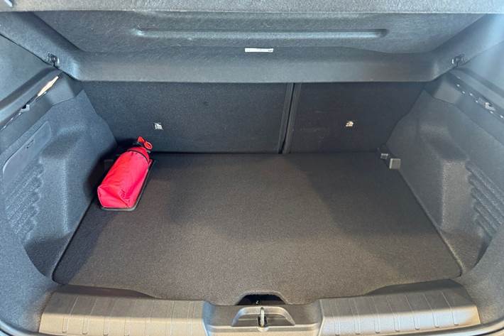 Grå Jeep Avenger fra 2024