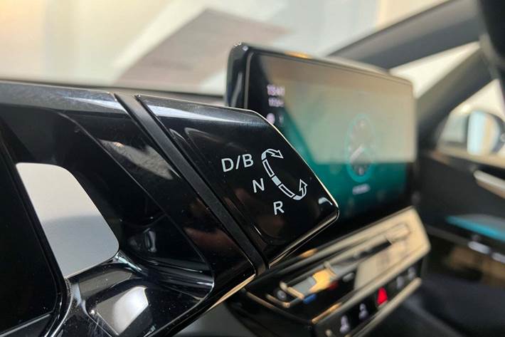 Grå VW ID.4 fra 2022