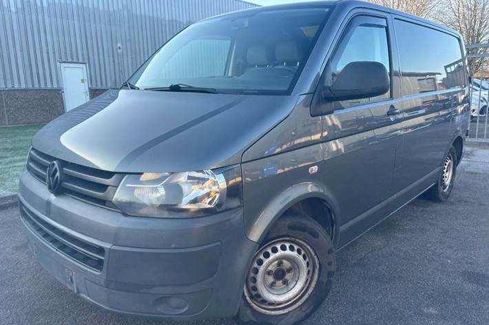 Sort VW Transporter fra 2012