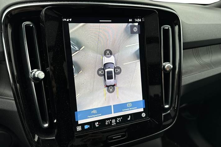 Sort Volvo XC40 fra 2023