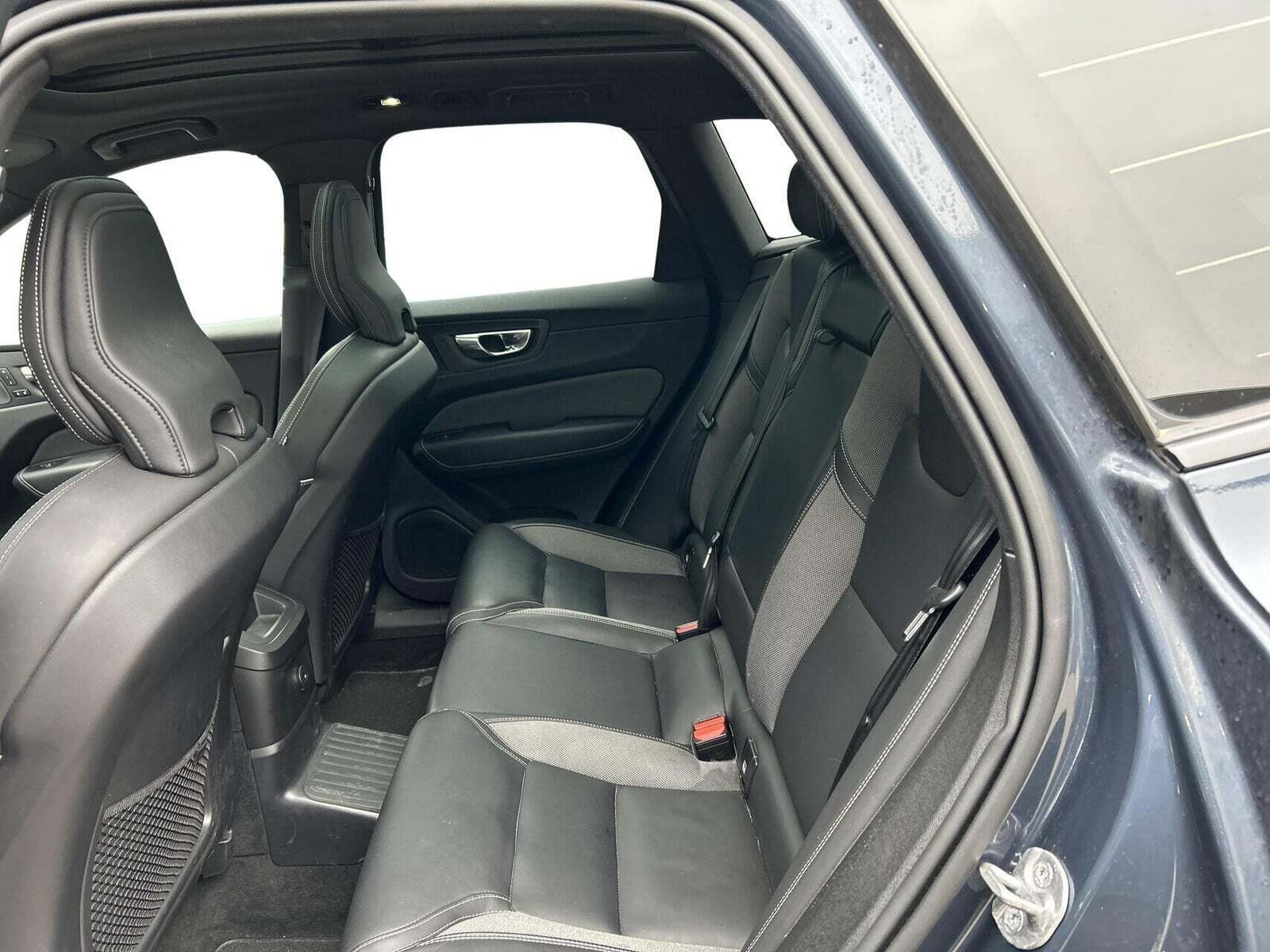 Volvo XC60 2,0 T8 ReCharge R-Design aut. AWD