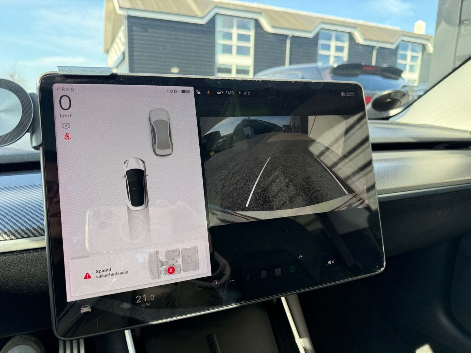 Hvid Tesla Model 3 fra 2020