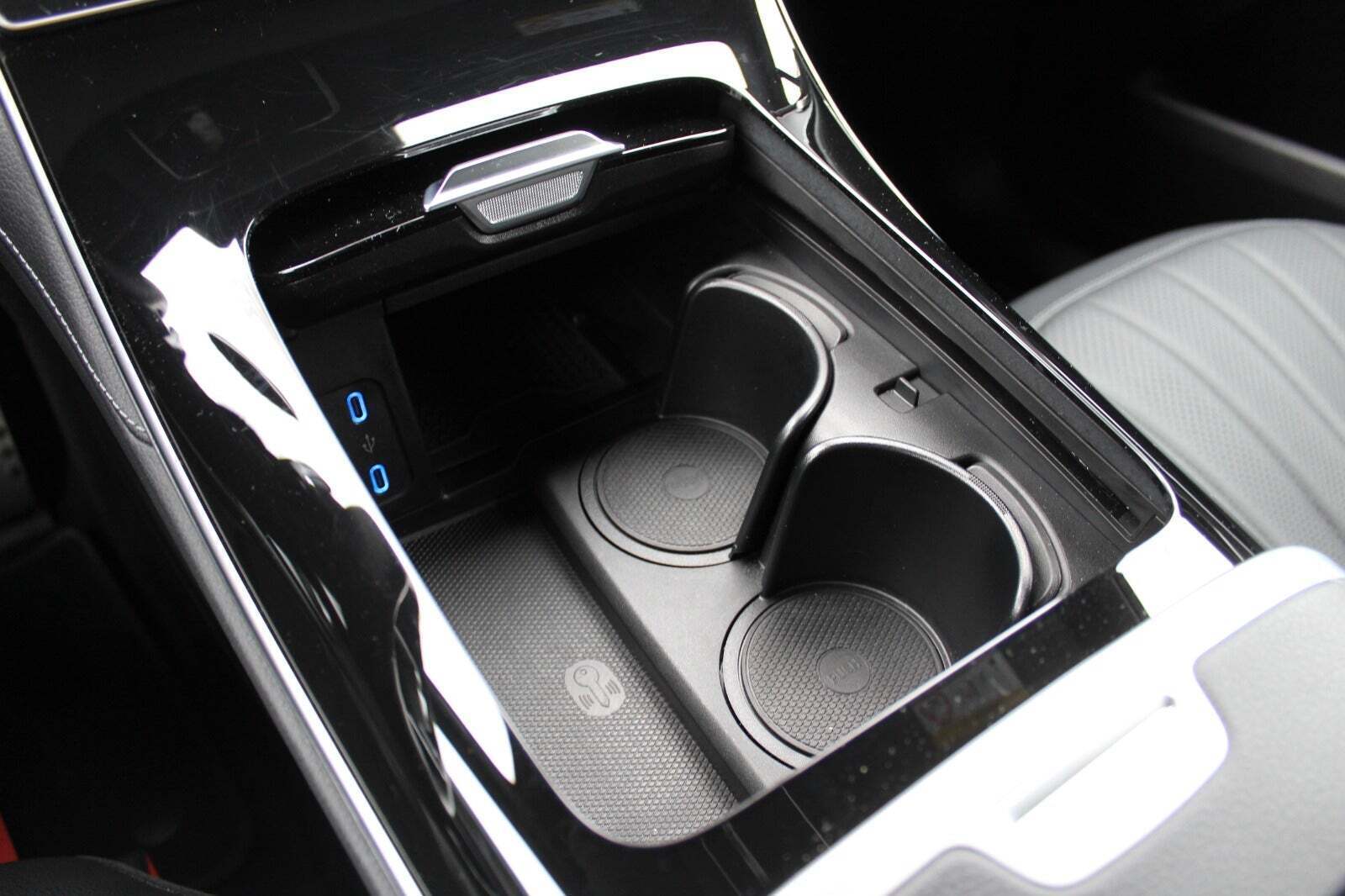 Grøn Mercedes EQE350 SUV fra 2025