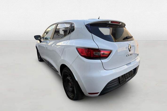 Grøn Renault Clio IV fra 2017