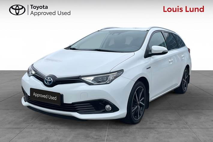 Hvid Toyota Auris fra 2019