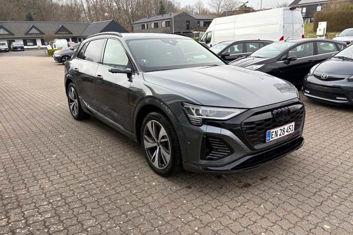 undefined Audi Q8 e-tron fra 2023