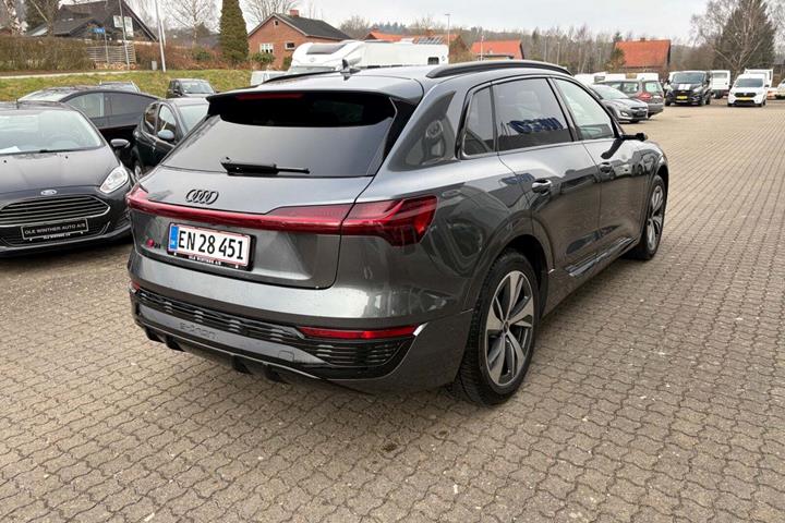 undefined Audi Q8 e-tron fra 2023