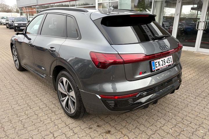 undefined Audi Q8 e-tron fra 2023