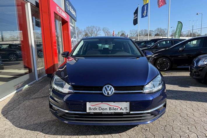 Blå VW Golf VII fra 2020