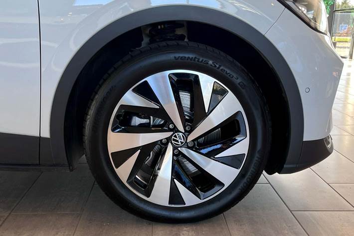 Hvid VW ID.4 fra 2025