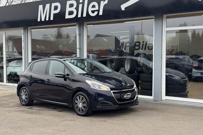 Lilla Peugeot 208 fra 2016