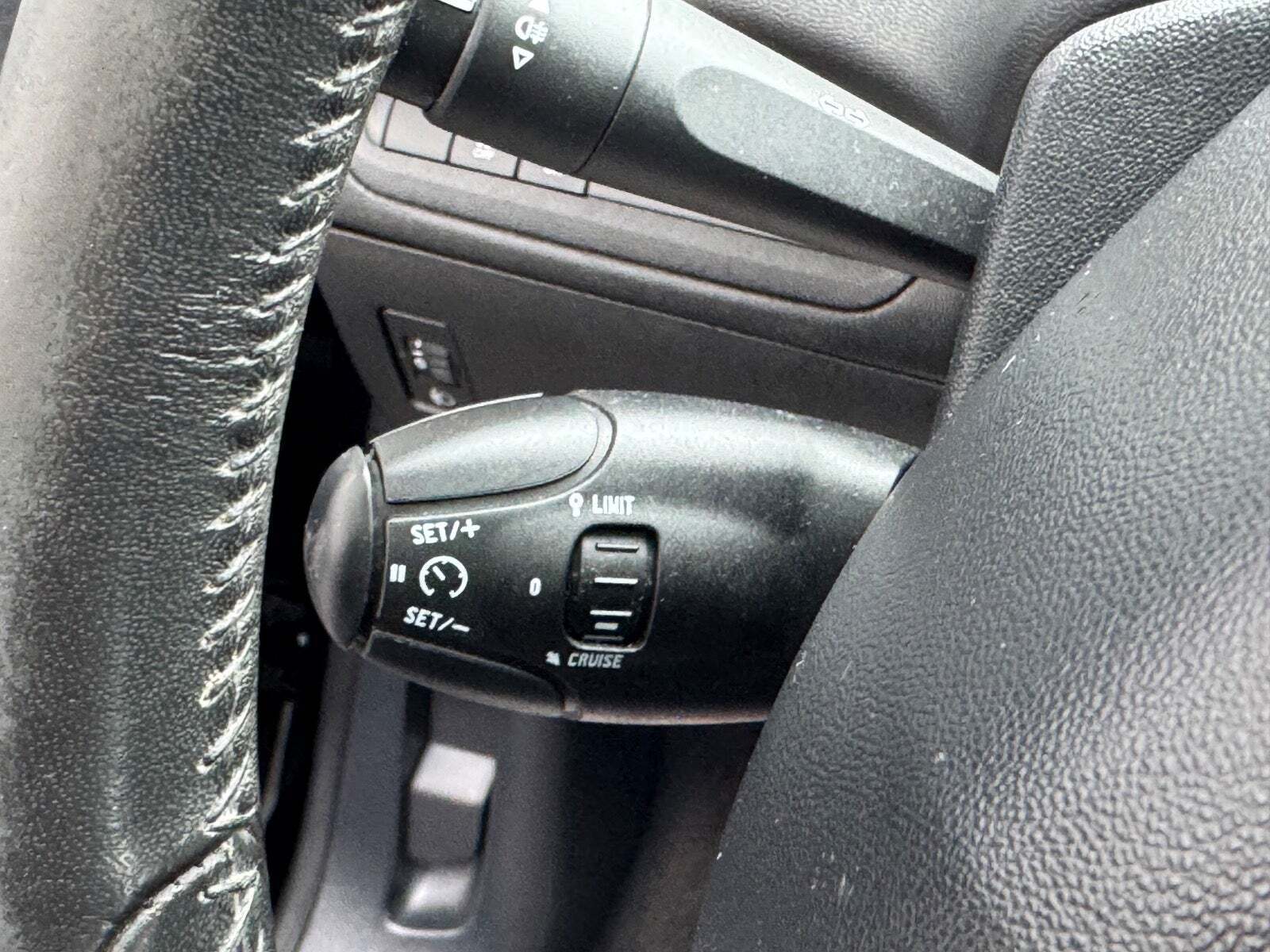 Lilla Peugeot 208 fra 2016